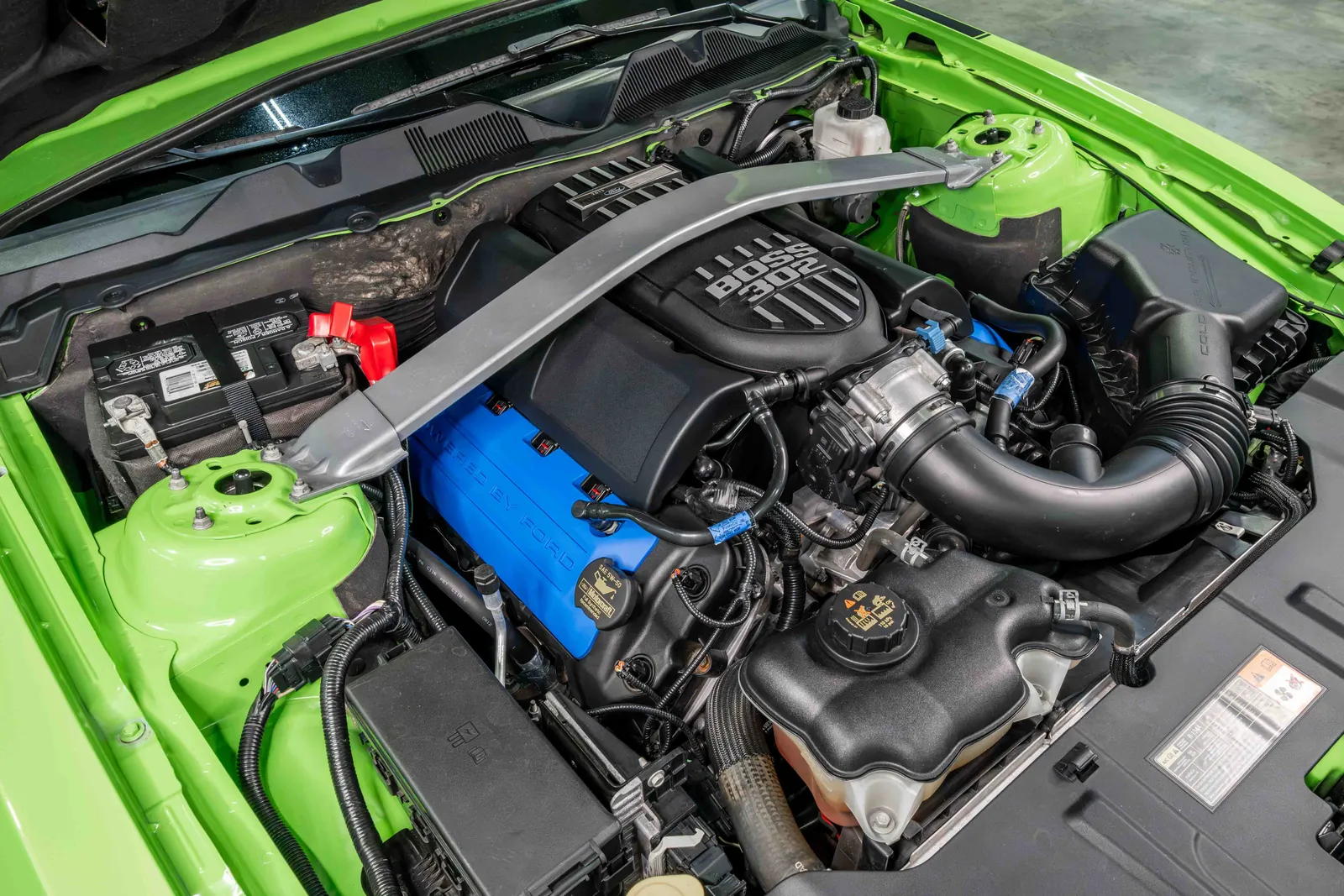 2013-Ford-Mustang-Gotta have it green-1ZVBP8CU5D5225814-41.jpg